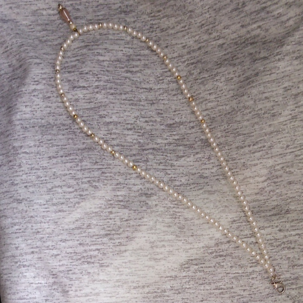 Elegant Pearl Necklace with Gold Accents